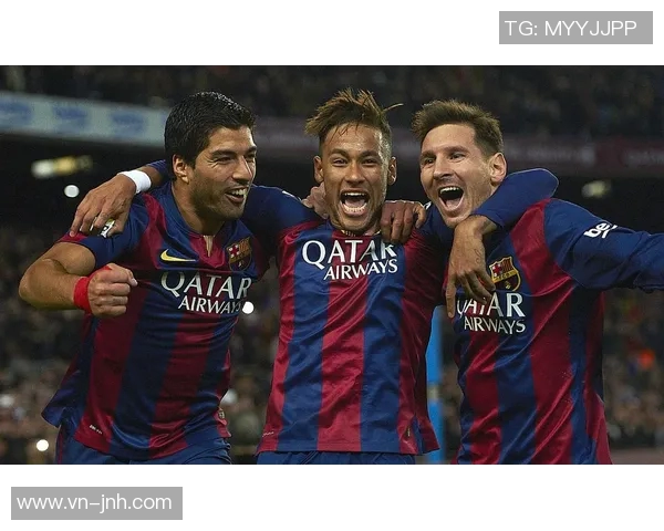 尽享7号足球明星壁纸带来的激情与魅力，点亮你的屏幕与心灵