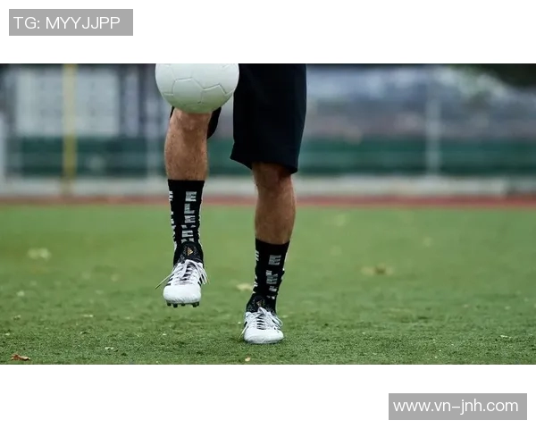 提升大学足球水平的实用建议与训练方法分享